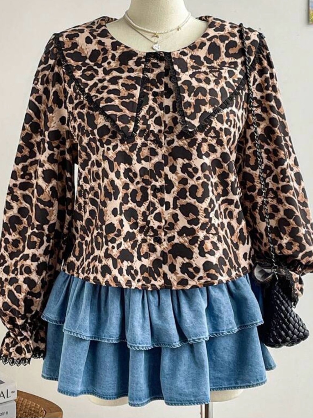 Leopard Print Peterpan collar top